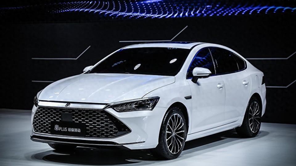 2024年汽車價格戰(zhàn),插混與純電,更適合買混動?