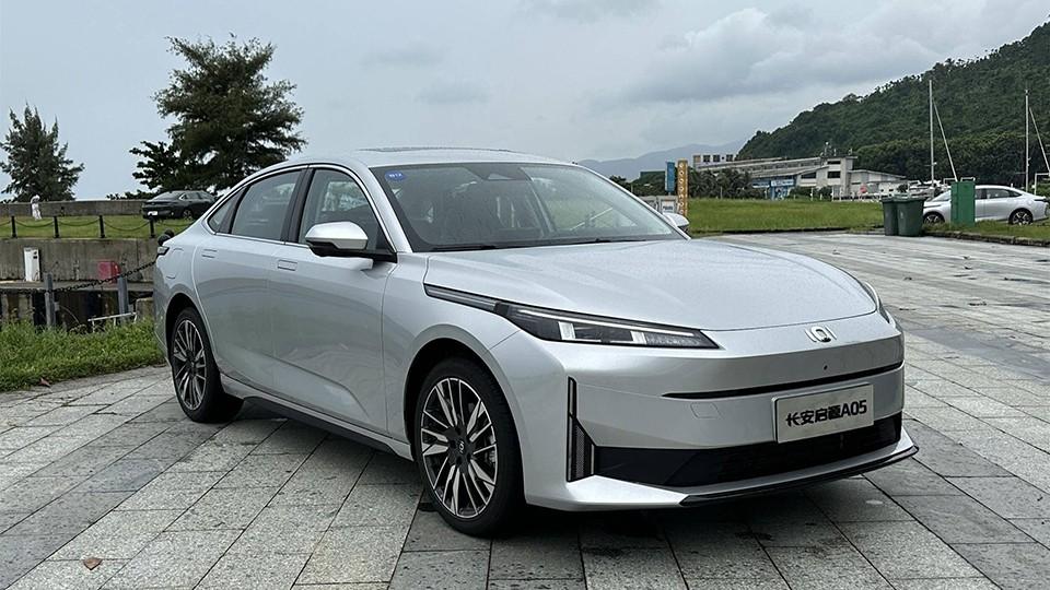 2024年汽車價格戰(zhàn),插混與純電,更適合買混動?