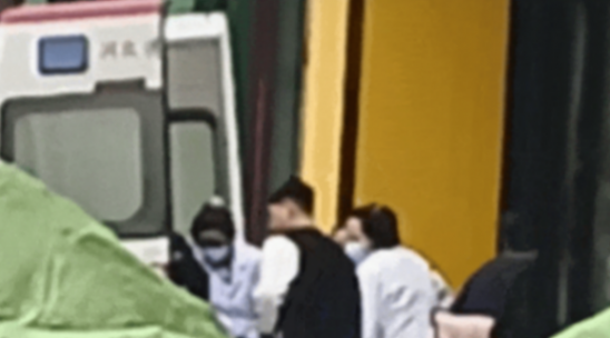 大學(xué)生發(fā)現(xiàn)異常救司機(jī)一命