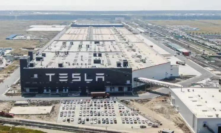 特斯拉明年要有爆款?新入門車電池縮小約25%,堅決不增加續(xù)航!