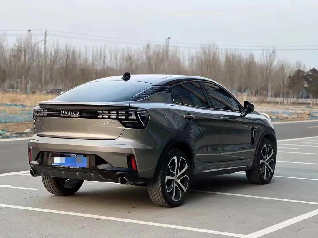 吉利銷量最慘的車型,領克05為啥沒人買?價格貴、空間小,油耗高