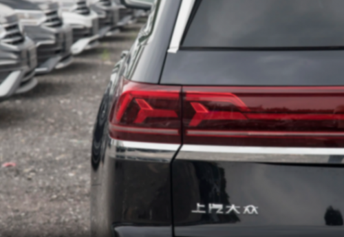 搭載2.5T V6+7DCT,軸距2980mm,銷量可觀,大眾途昂值得推薦嗎?