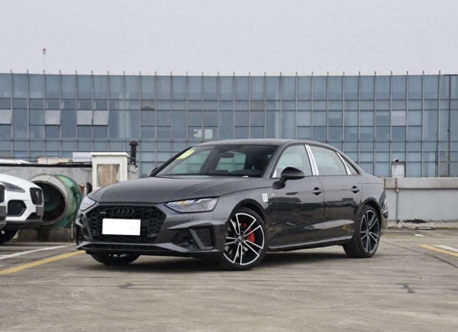 引領豪華中型轎車市場,奧迪A4L亮點在哪?
