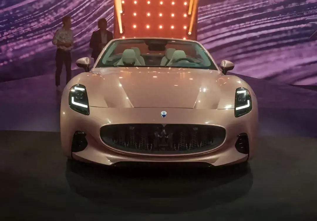 瑪莎拉蒂Folgore,1224馬力純電敞篷車,坐姿持平燃油車的秘訣