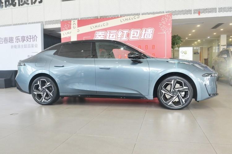上市48小時(shí)訂單突破7000臺(tái) 領(lǐng)克07 EM-P正式開(kāi)啟交付
