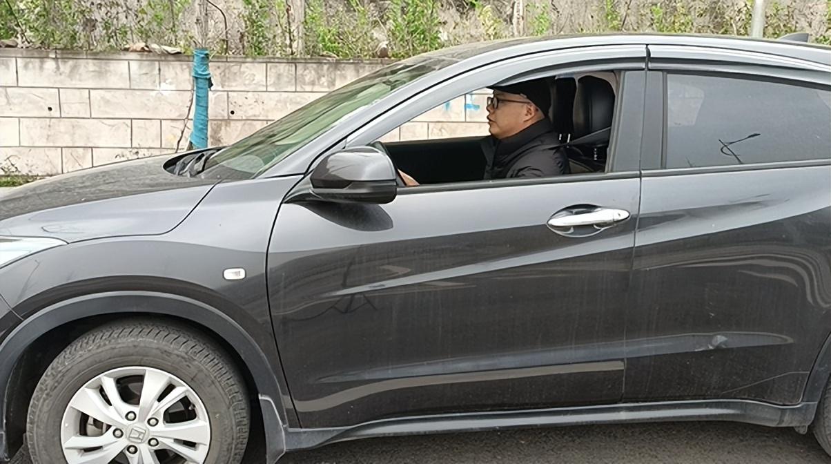 新手司機開車容易犯5個致命錯誤,危險就發生在一瞬間,要盡快改