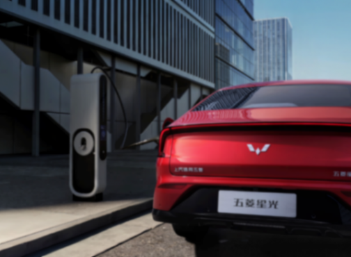 預算10萬左右,五菱星光共創版 純電與比亞迪秦PLUS EV,你選誰?