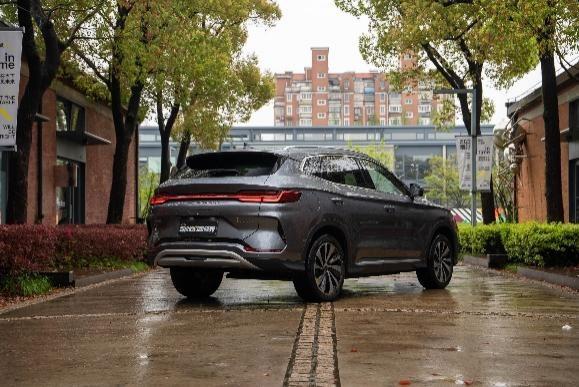 起亞EV5長(zhǎng)續(xù)航相比宋PLUS EV,哪些地方做對(duì)了?