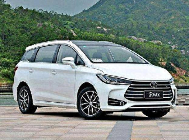 比亞迪M6實車曝光,宋MAX又回來了?