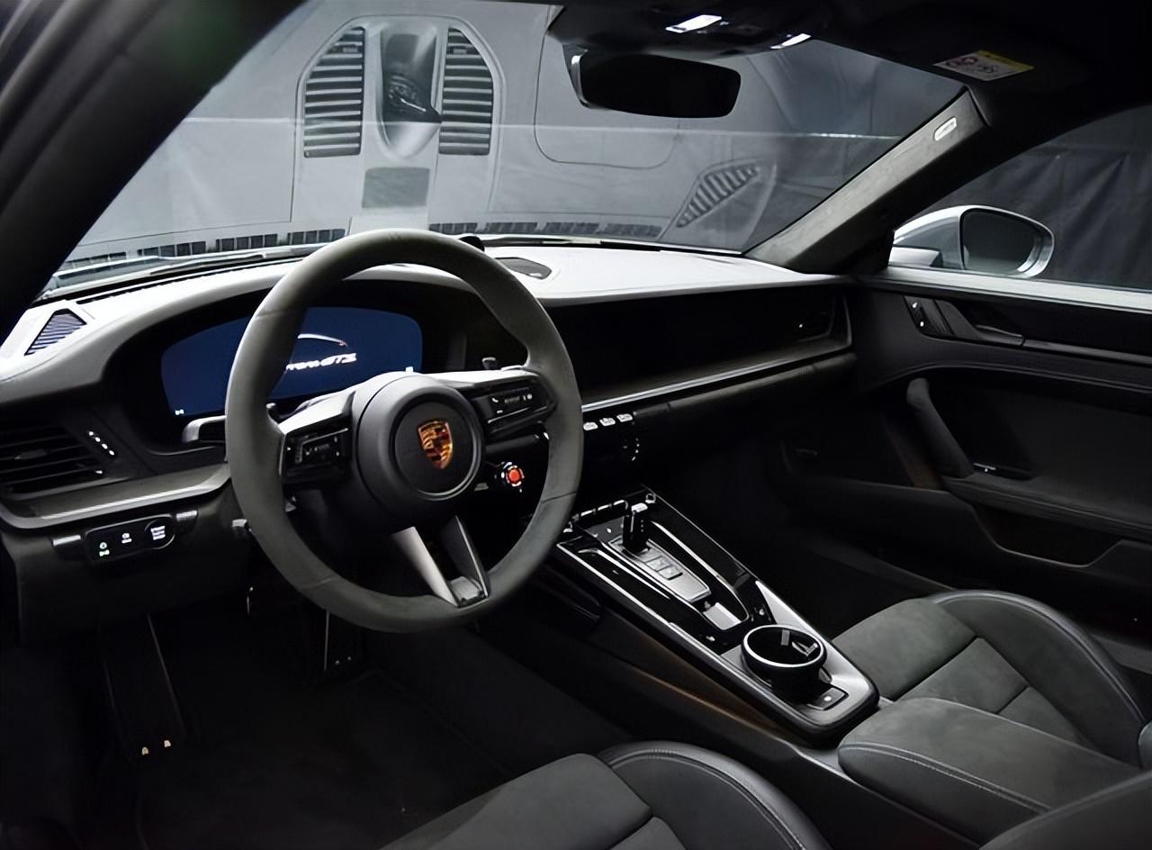 全新保時捷911來了,搭載T-Hybrid混動系統(tǒng),541匹馬力、3.9s破百