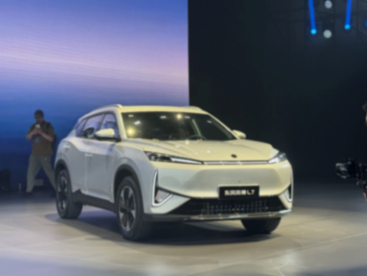 這款續(xù)航突破2000km的混動SUV東風風神L7起售價只有12.49萬