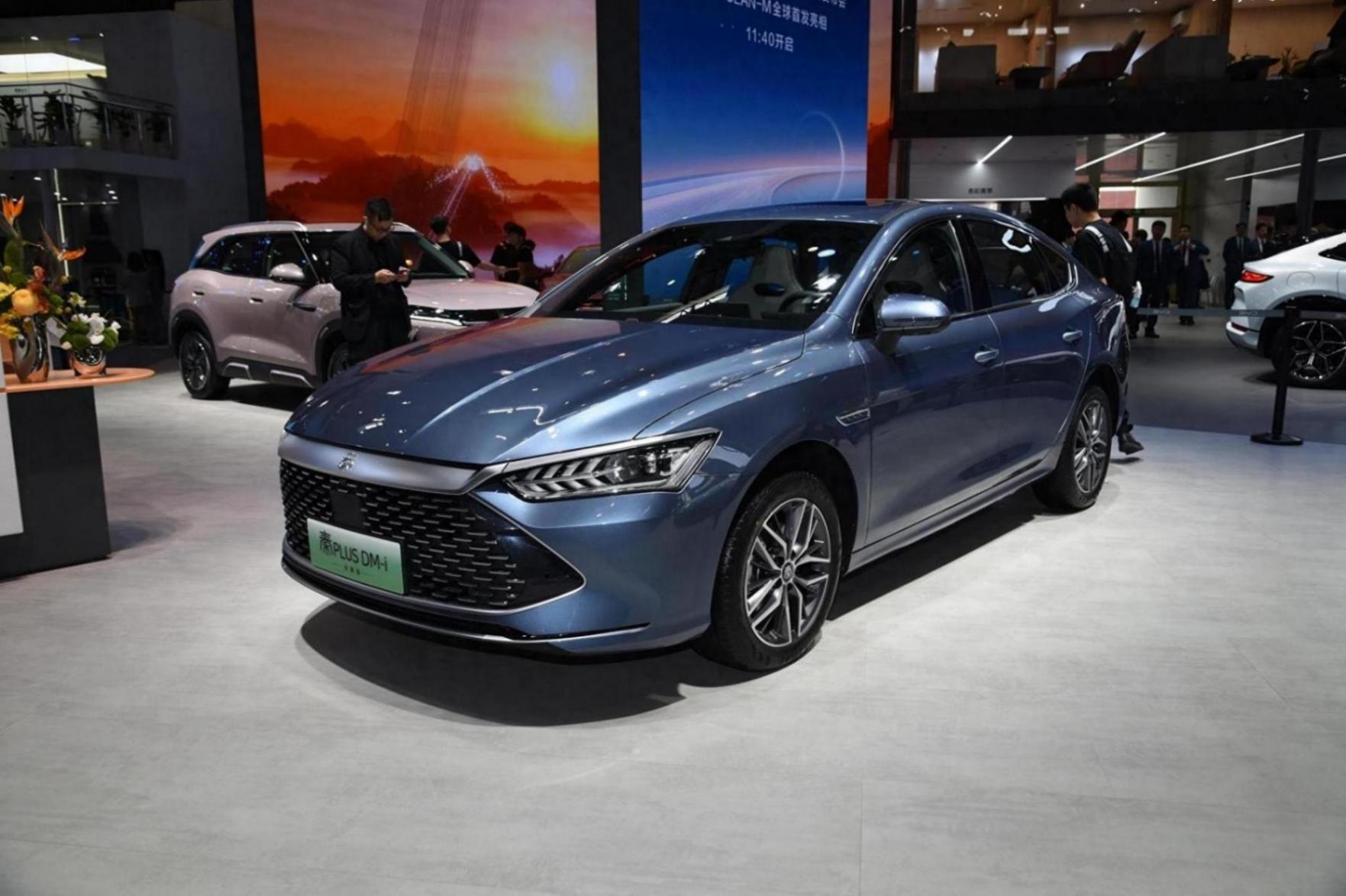 年輕人首輛車咋選?可以看看它,7.9秒破百,油耗2.17L,7.98萬起