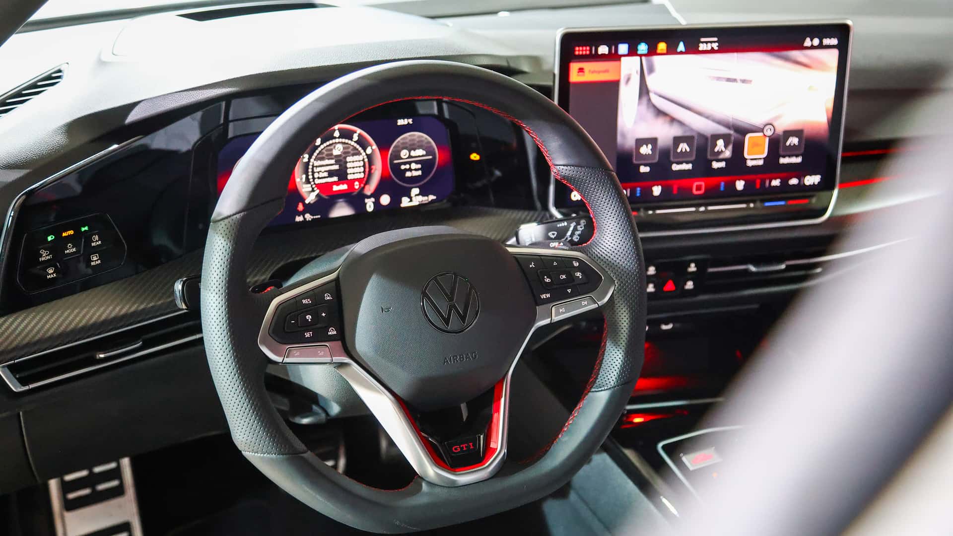最強前驅(qū)大眾迎來更新,中期改款大眾高爾夫GTI Clubsport正式首發(fā)