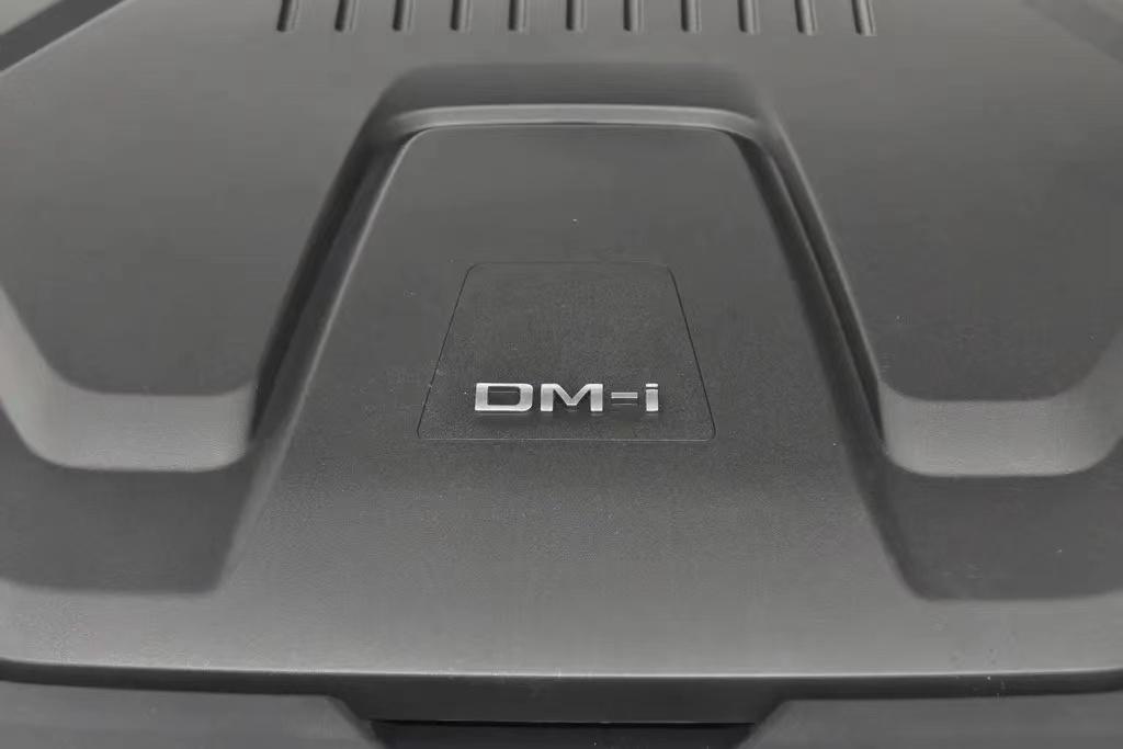 采用秦L同款前臉,比亞迪宋L DM-i諜照曝光,搭載DM-i 5.0混動系統