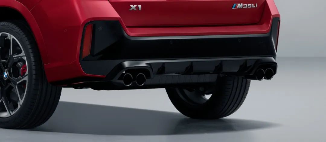 300匹馬力,全新X1 M35Li正式發(fā)布——BMW M性能車首次國(guó)產(chǎn)