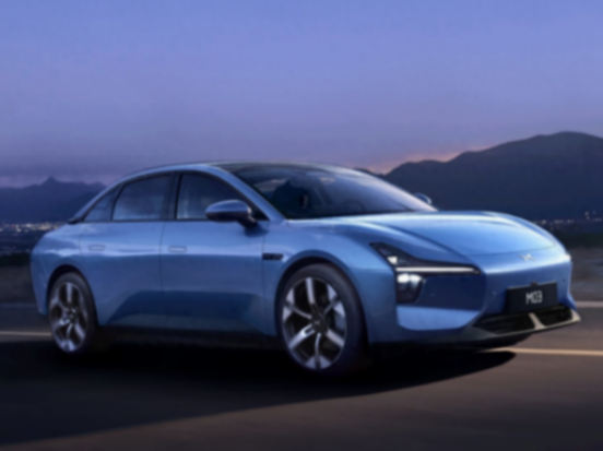 對標比亞迪秦,小鵬全新車型曝光,外觀很個性時尚,續航超500km