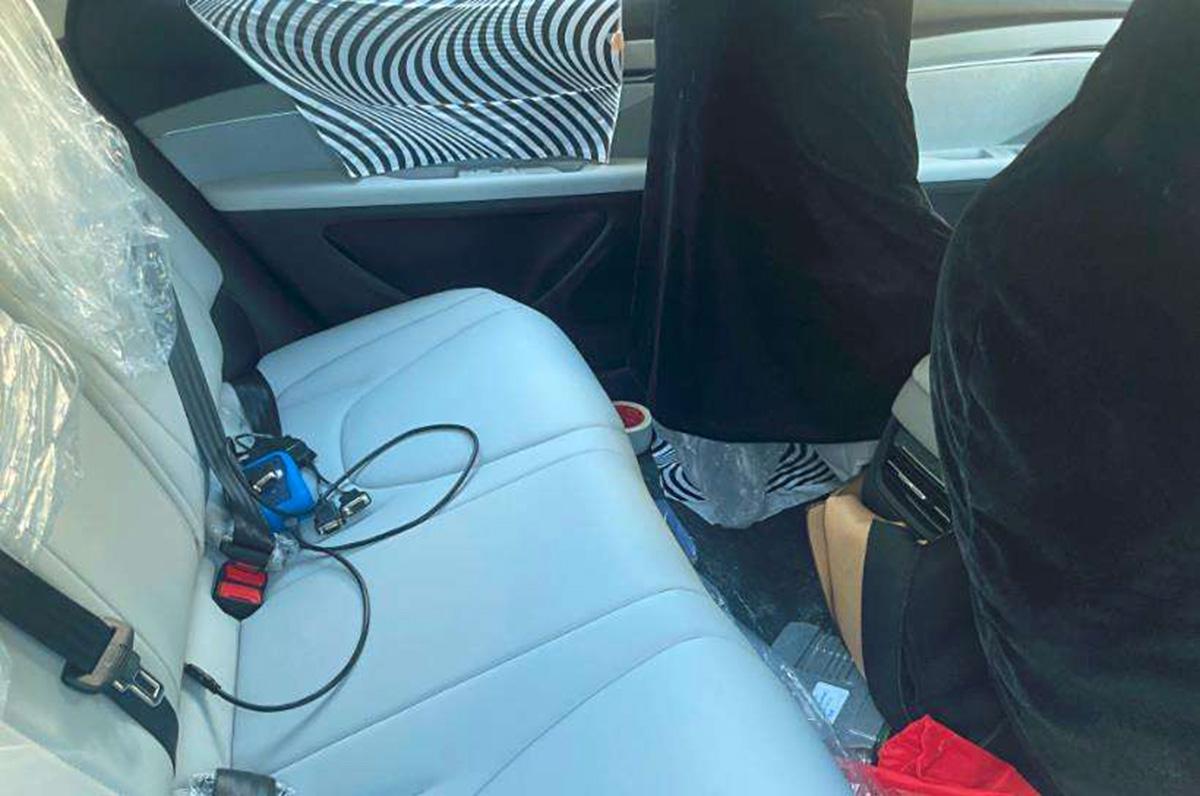 對標比亞迪秦,小鵬全新車型曝光,外觀很個性時尚,續航超500km