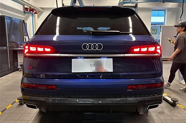 新款奧迪Q7國內實車曝光,采用新風格的前臉