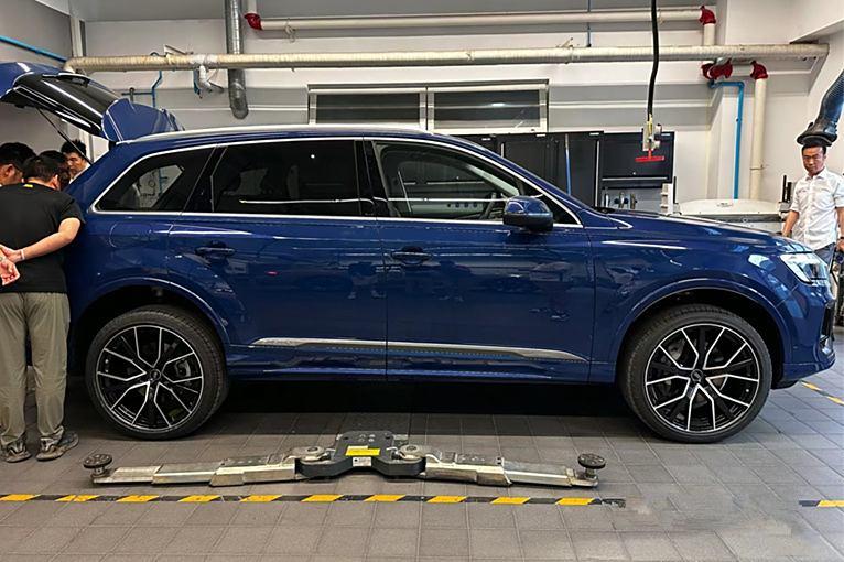 新款奧迪Q7國內實車曝光,采用新風格的前臉