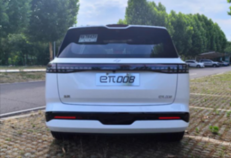5米車(chē)長(zhǎng)+3米軸距+6座布局,試駕東風(fēng)奕派eπ008