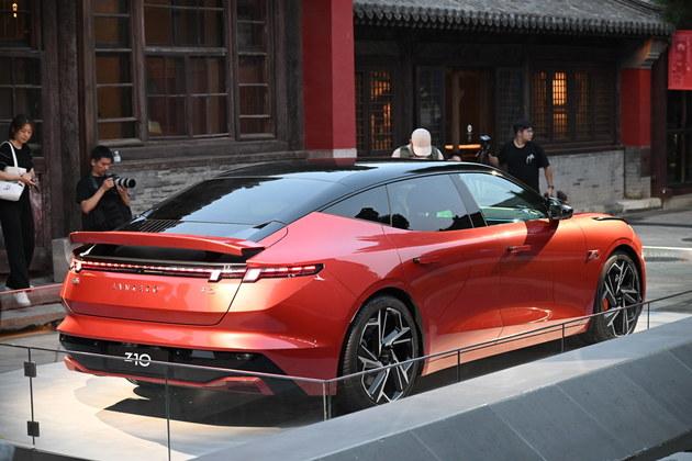 定位新豪華旗艦轎車,領克Z10進階而來