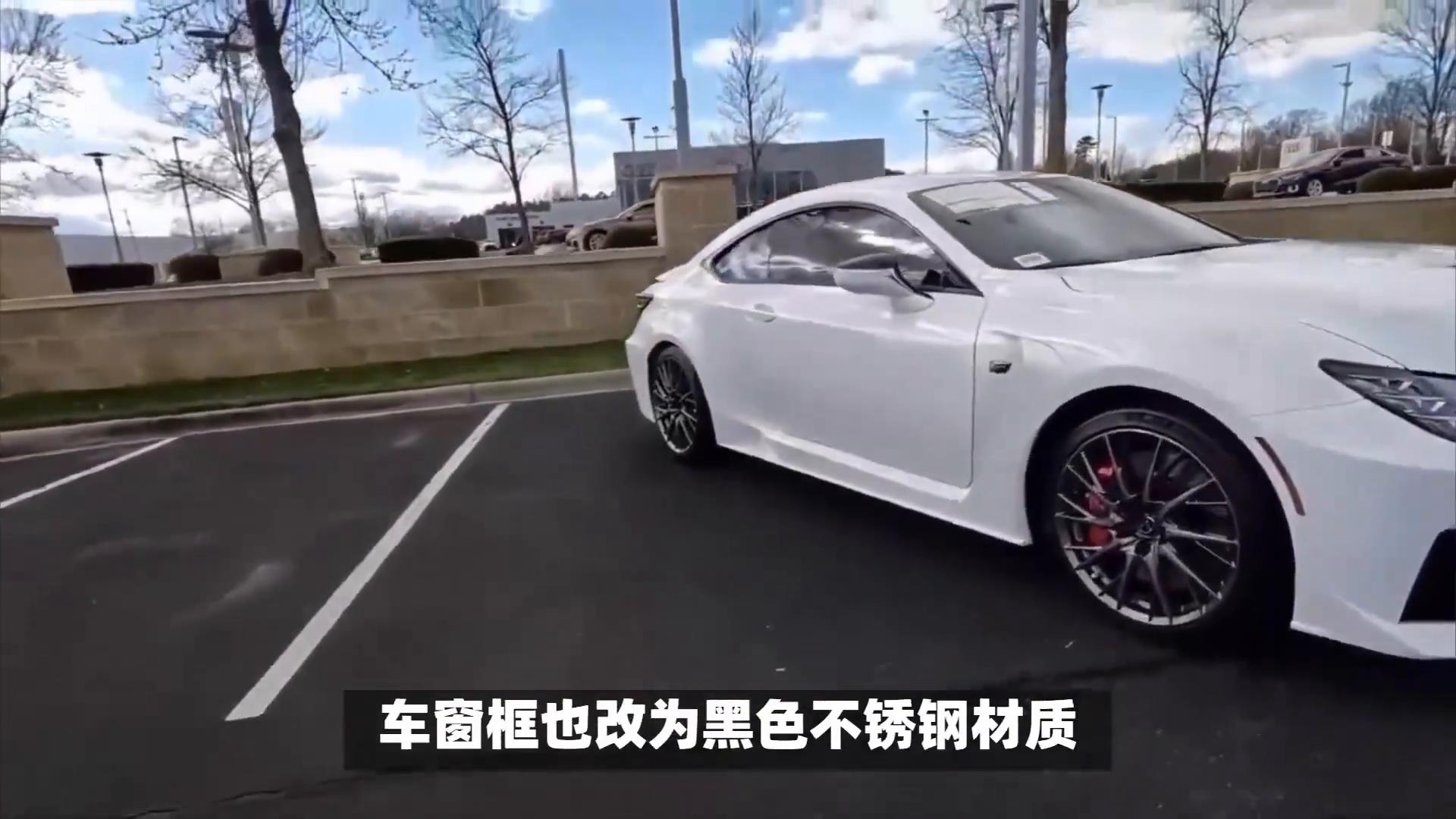 全新雷克薩斯IS新款亮相,黑化風(fēng)格更帥氣!