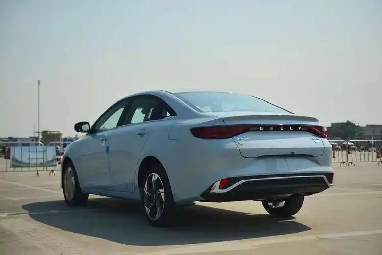 吉利帝豪L Hi-P解析:插混動(dòng)力、233kW、1300公里續(xù)航,性價(jià)比高