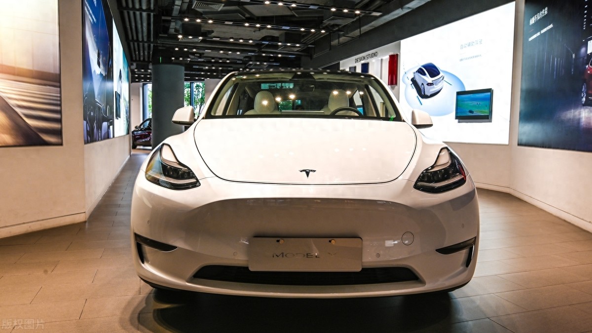 特斯拉Model 3:史上最大力度優惠,真香還是勸退?