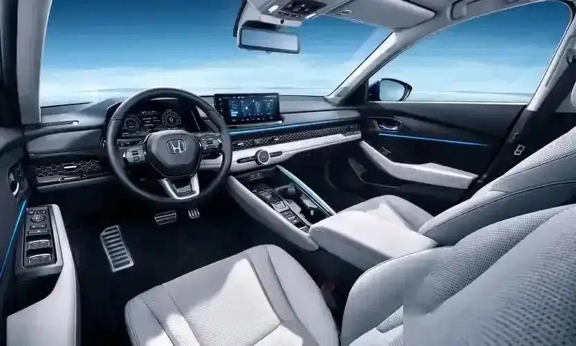 B級車界扛把子,2025本田雅閣智能升級登場!
