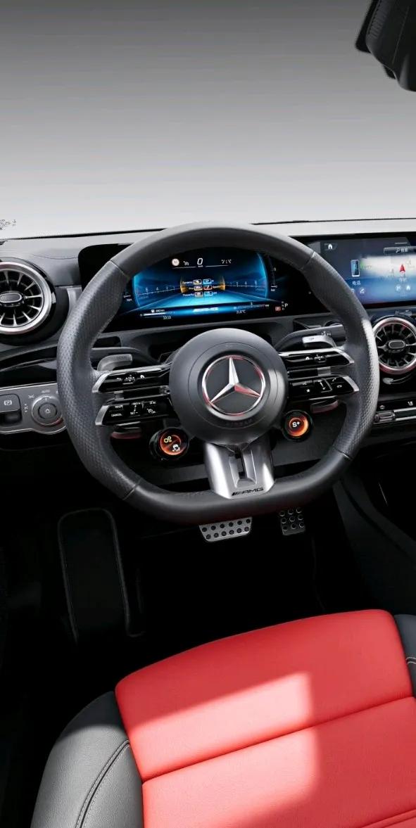 奔馳AMG A35L:高性能豪華緊湊型車的魅力之作