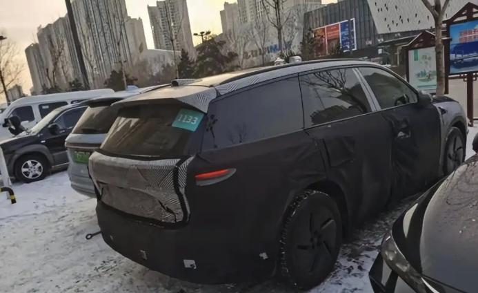 再不拼就遲了!蔚來二季度推多款新車,車機、智駕全面升級