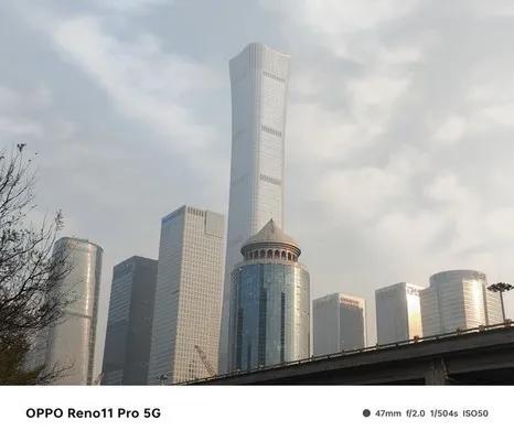 OPPO三巨頭封神,雙潛望鏡頭+折疊屏黑科技,用戶滿意度屠榜