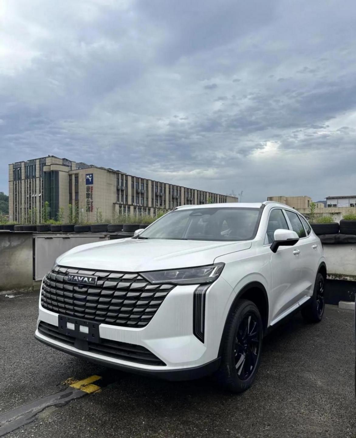 哈弗H6購車攻略:經典款與25款,1.5T和2.0T怎么選?