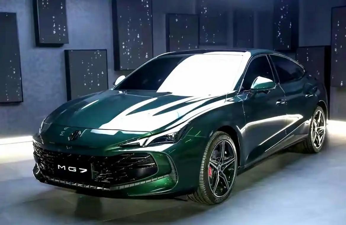 國產運動轎車四強PK:2.0T+6秒破百,誰才是你的DreamCar?