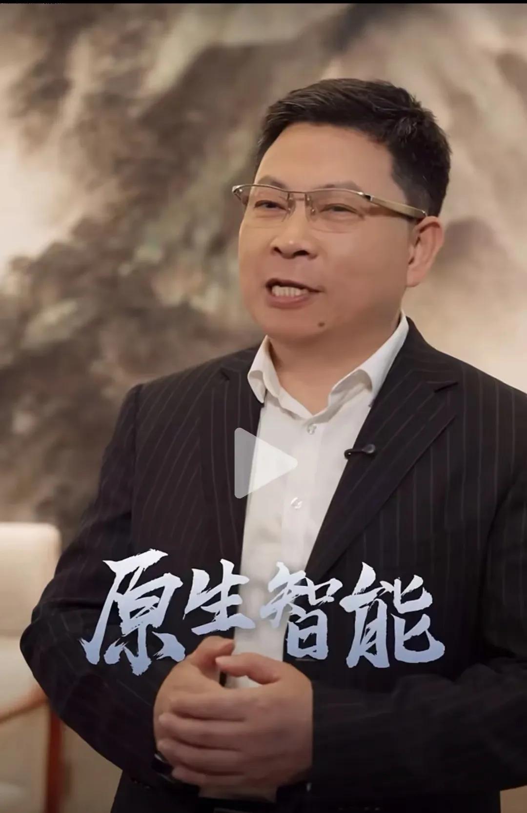 華為新手機即將發布!Pocket 3助力鴻蒙系統,能否打破行業局限?