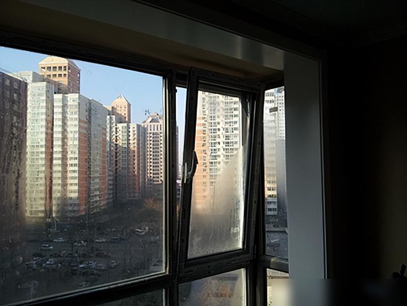 聽完師傅的話,我才知道原來開窗通風和入住新房有這么多講究