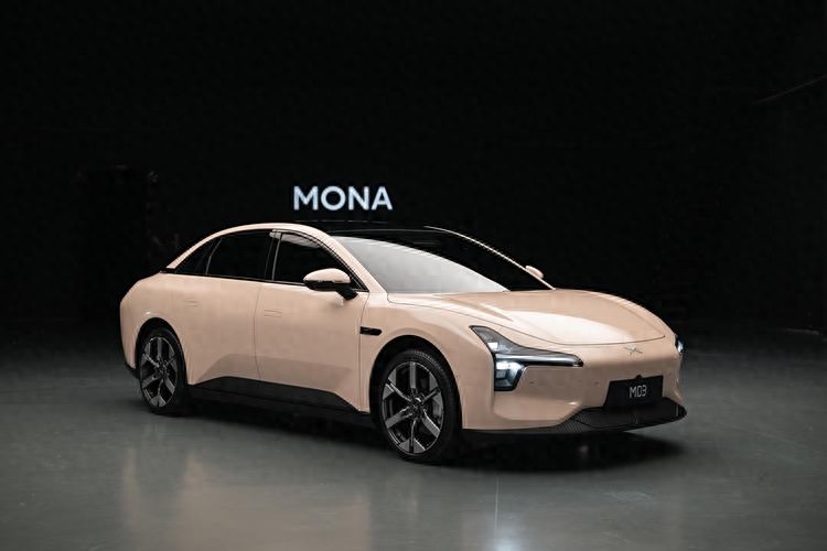每天了解一款車:小鵬MONA M03,15萬(wàn)激光雷達(dá)+大快充,尊嘟假嘟?