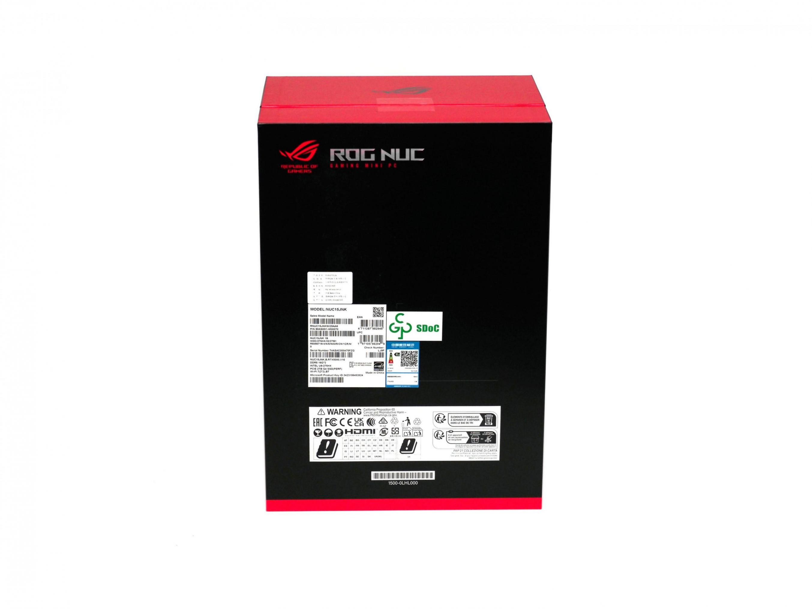 揭秘3L體積下的24核+5080!華碩ROG NUC 2025拆解評測,桌面核彈!