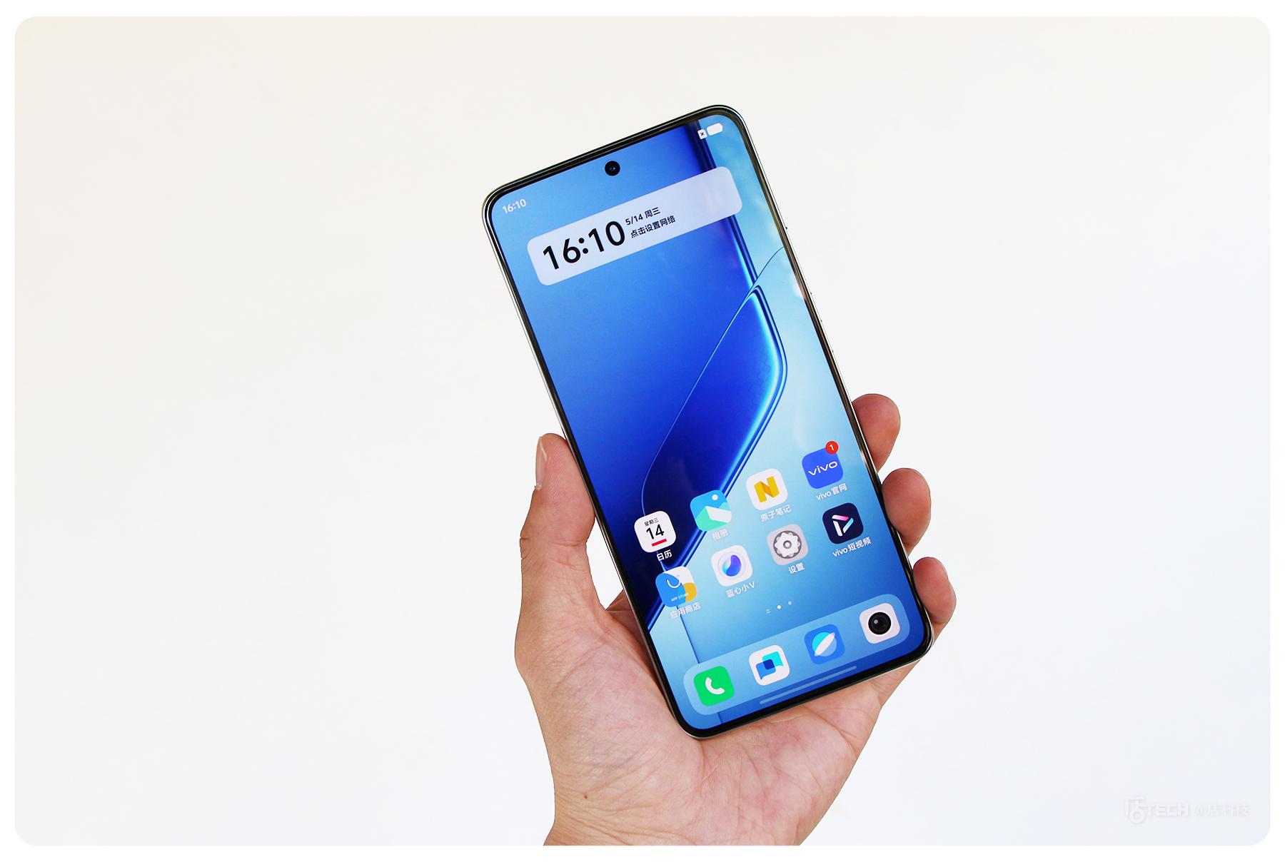 iQOO Neo10 Pro+ 評測:旗艦雙芯片,3000 元以內幾乎沒對手